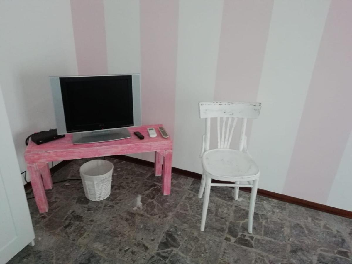 Bed and Breakfast Good Morning Shopping Serravalle Scrivia Exterior foto